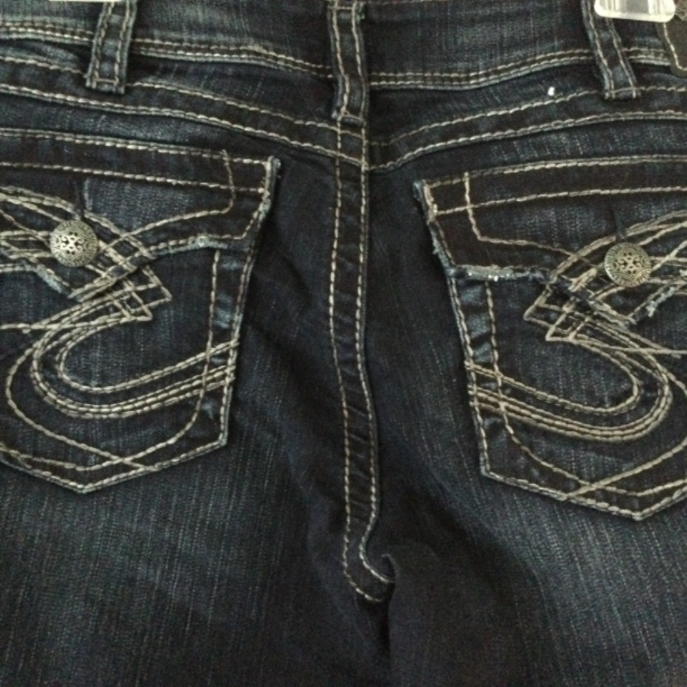 Silver Jeans - Picture 5 of 9